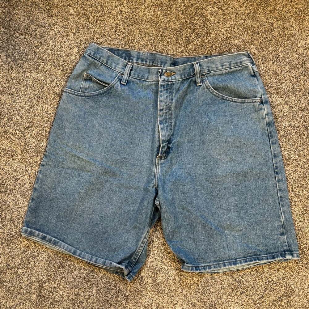 Wrangler Denim Jean Shorts Light Wash Size 38
